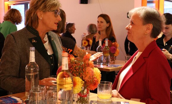 Simone Fleischmann und Monika Meier-Pojda